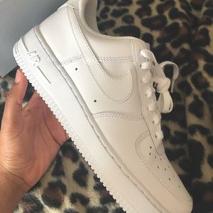 Women’s White Nike Air Force 1’s in a size 8
